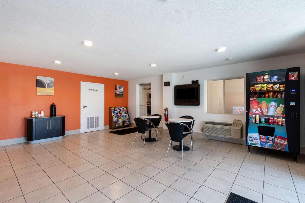 Motel 6-Houston, Tx - East Экстерьер фото